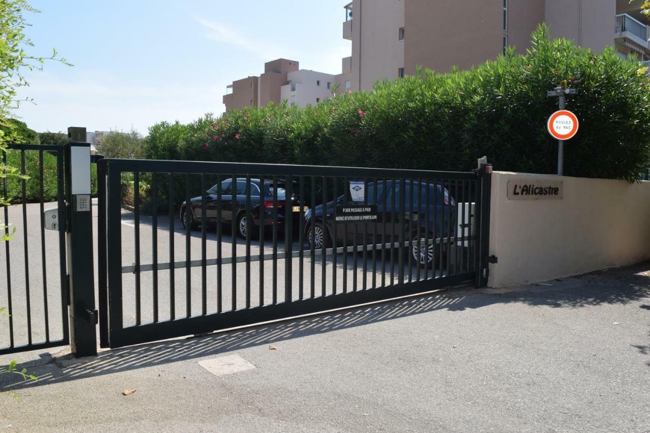 " Au Morgan De Vous " Apartment Le Lavandou Exterior photo